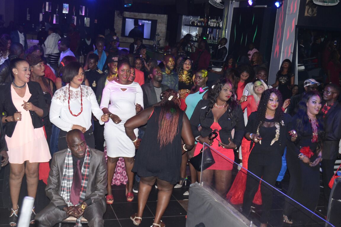 Les images (20) de la soirée spéciale Saint valentin avec Pape Diouf au Saraba