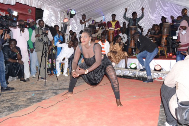 Vidéo – Le Tanebeer de l’imposante Kiné Badiane en images – Regardez !