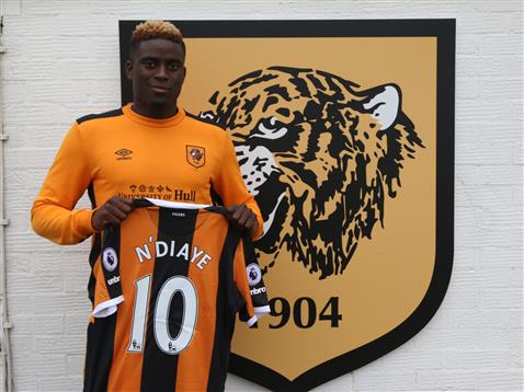 Mercato: Alfred Ndiaye débarque à Hull City et hérite du numero 10