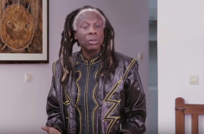 Vidéo – le nouveau clip de Ouza Diallo « Sondage » – Regardez