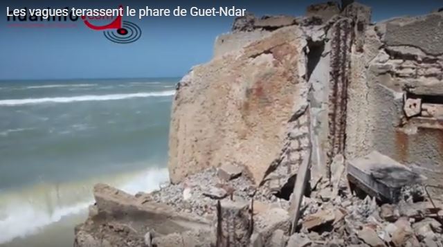 Vidéo – Houle dangereuse: Les vagues font tomber le mythique phare de Guet-Ndar