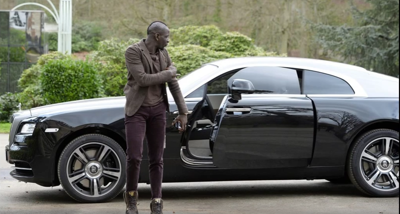 ( 06 Photos ) Mamadou Sakho «L’ami » de Balla Gaye 2 et sa Rolls-Royce Wraith