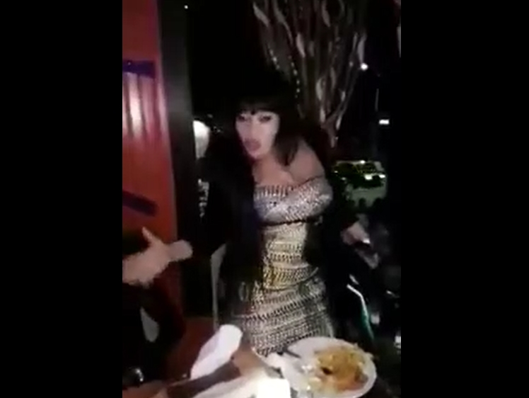Vidéo: Oumou Sow se déchaîne à l&rsquo;anniversaire de Guigui