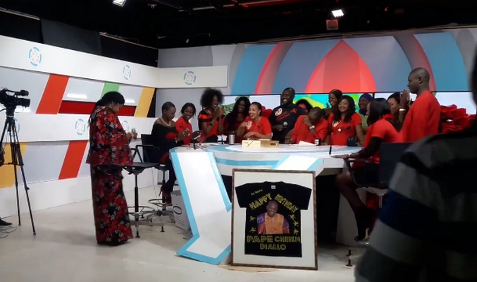 Vidéo: Fatou Guewel Diouf fait pleurer Pape Cheikh Diallo