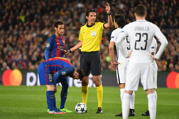 Ligue des Champions: Pierluigi Collina n&rsquo;aurait pas apprécié l&rsquo;arbitrage de Barça-PSG