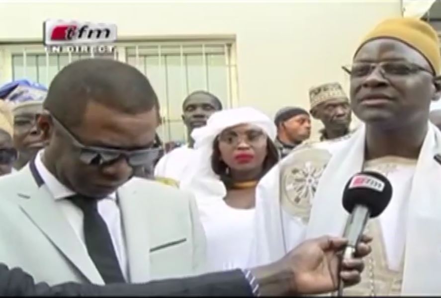 Vidéo : Youssou Ndour reçoit les lébous de Dakar, magnifie leur union et déclare « gnoune ay lébou lanou » – Regardez.