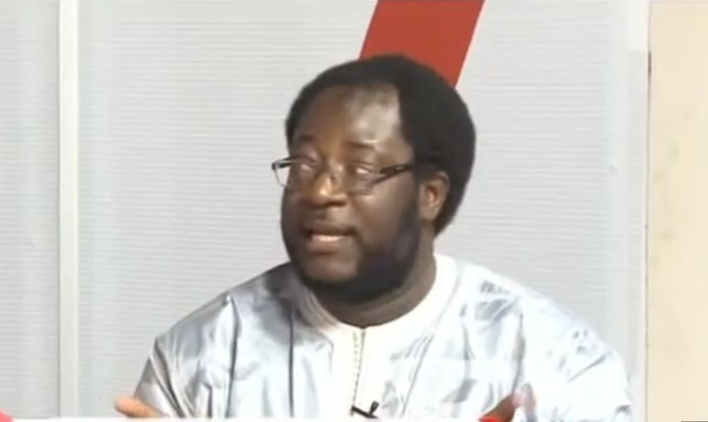 Vidéo : Serigne Mboup appelle en direct pour tenter de justifier les indemnités perçues par Macky Sall à Petrosen et évoquées par Birahim Seck