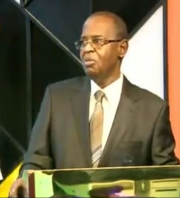 Vidéo : « Macky Sall distribue de l&rsquo;agent comme jamais avant et a vendu le pays aux français qui ne jurent plus que par Macky&rsquo;avel » – Regardez.