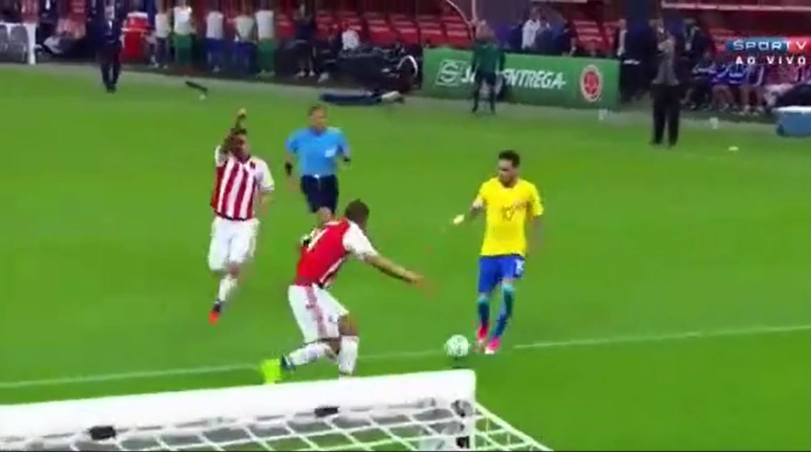 Vidéo : L’incroyable but de Neymar face au Paraguay – Regardez.