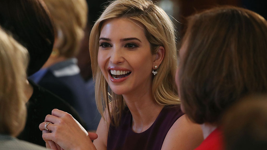 Etats-Unis : Ivanka Trump, conseillère de son père, devient employée fédérale