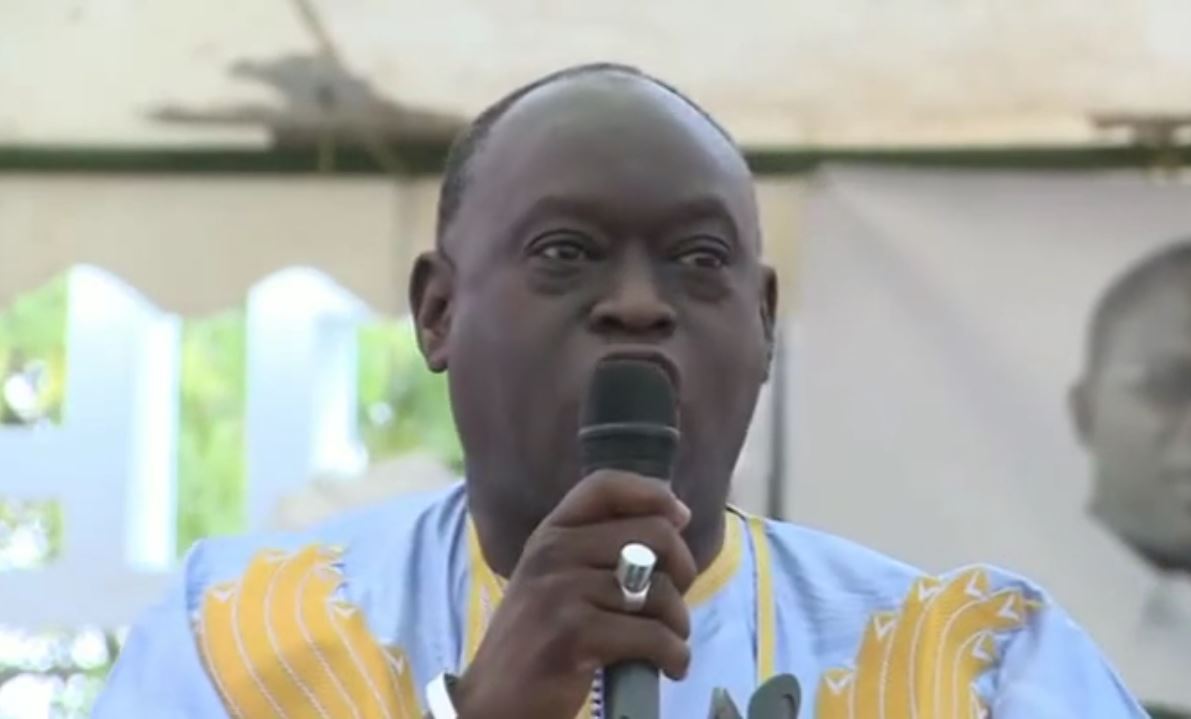 Vidéo : Me El Hadj Diouf très en verve déclare, « Ousmane Tanor Dieng et Moustapha Niasse sont les plus grands voleurs » – Regardez.