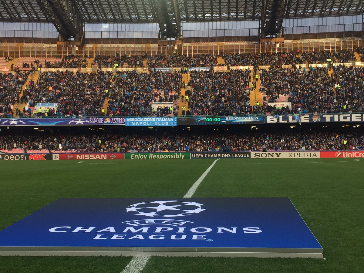 Ligue des Champions: Le stade San Paolo de Naples déjà rempli à 4h du match