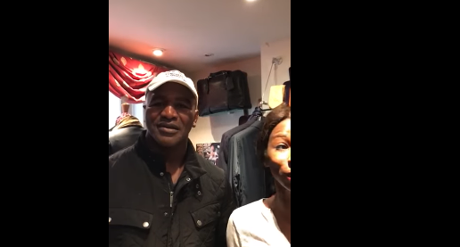 Vidéo: Le champion du monde de boxe Evander Holyfield souhaite joyaux anniversaire à Wally Ballago Seck