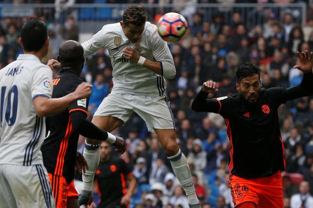 Meilleur buteur des 5 grands championnats: avec 367 buts, Cristiano Ronaldo dépasse Jimmy Greaves !