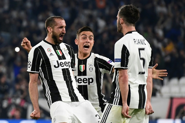 Ligue des champions: la Juventus bat Barcelone 3-0 en quart de finale aller