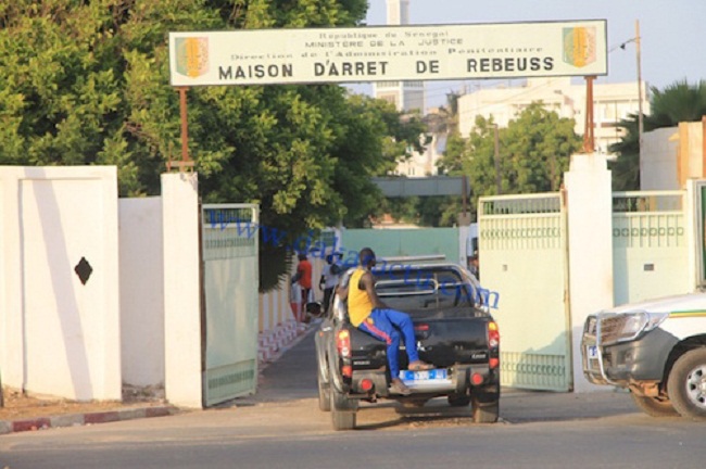 L’Union des magistrats du Sénégal offre des matelas et ventilateurs aux prisonniers de Reubeus