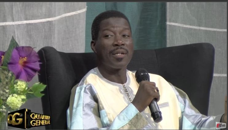 Vidéo – Humour : Quand Le maire de Thiés chante les chansons traditionnelles « baye gorgui baye serigne Dara… »