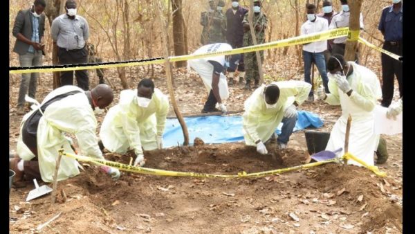 Gambie:Découverte des tombes secrètes de plusieurs personnes tuées par le régime de Jammeh