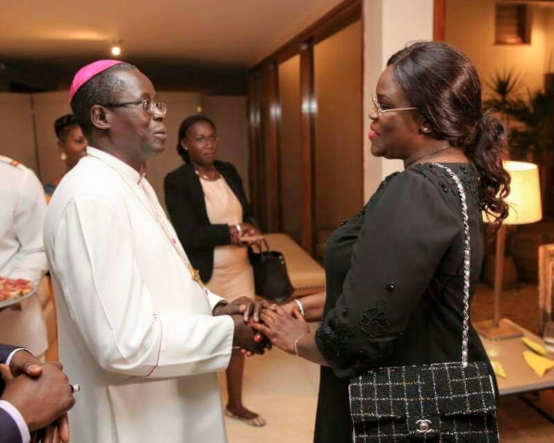 Arrêt sur image : Marième Faye Sall en compagnie de Mgr Benjamin Ndiaye à la Pouponnière de la Médina