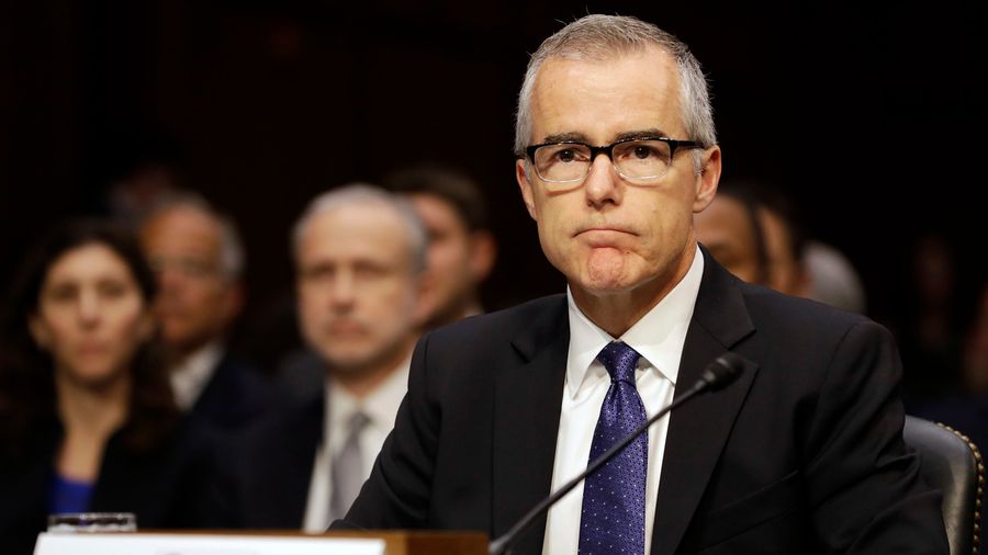 Le départ du patron du FBI n’arrête pas l’enquête sur les ingérences russes, assure le nouveau chef par intérim