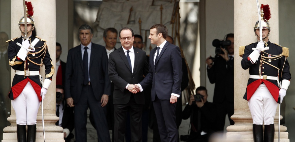 Vidéo – France : les premiers pas d’Emmanuel Macron à l’Elysée