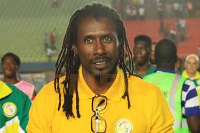 Audio – Ndoye Bane « les consultants sportifs sont tous nuls, ils lorgnent le fauteuil du Coach Aliou Cissé… »