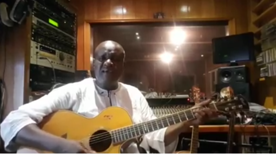 Ismaël LÔ au Festival Gnaoua d’Essauira au Maroc