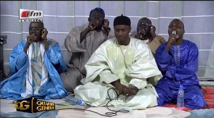 Vidéo – De Magnifiques chants mourides dans quartier Général…Admirez !