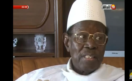 Vidéo – Quand le défunt Khalife de Pire témoignait sur Mame Khalifa Niass