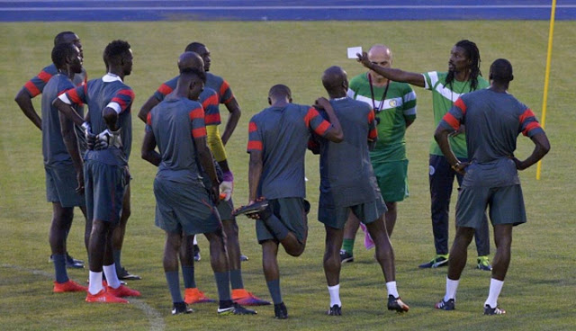 Foot – Equipe nationale: 14 Lions ont rallié leurs bases à Saly, le reste attendu ce soir!