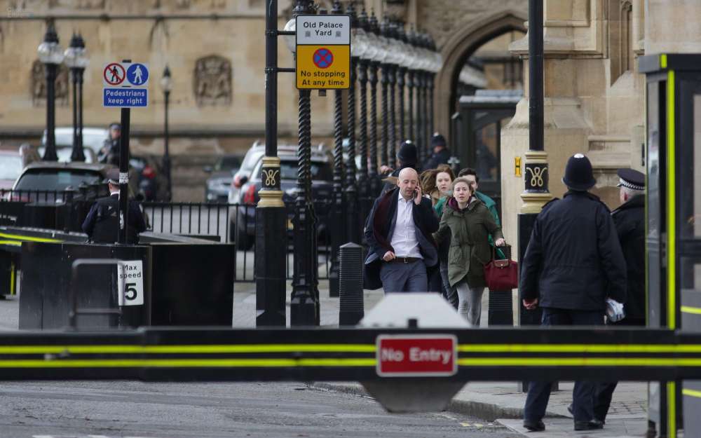 Attaque de Londres: l’Angleterre panse ses plaies et garde son sang-froid