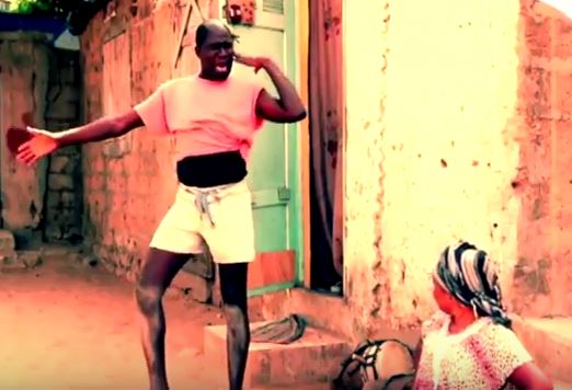 Vidéo – Sketch 10 Manoumbé ak Koor gui (Saison 02), Regardez!