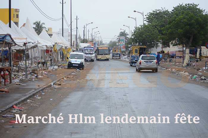 (20 photos) – Lendemain de fête à Dakar sous une pluie fine. Regardez