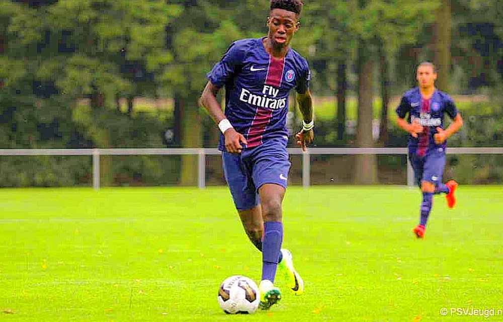 Paris saint-Germain: le fils de Georges Waeh, Timothy, vers son 1er ... - Senego