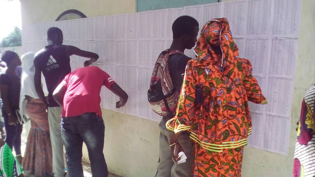 khar Yallah : Les listes entre confusion et omission