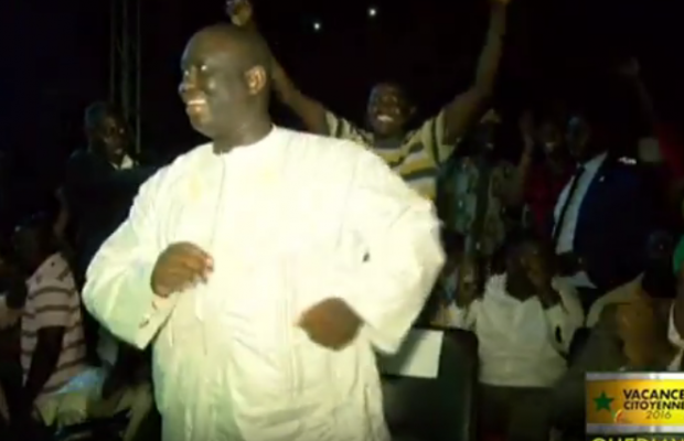 Aliou Sall en mode lutteur revisite le « Wathiatia »