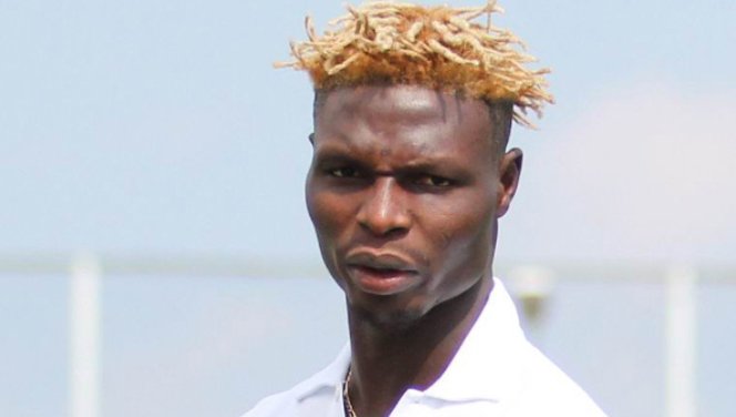 Côte d’ivoire : Bancé reçoit un soulier d’or à 24.900 Fcfa et ironise…