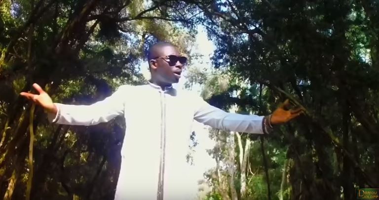 Vidéo – Le tout nouveau clip de Zoula Ya Rassoul
