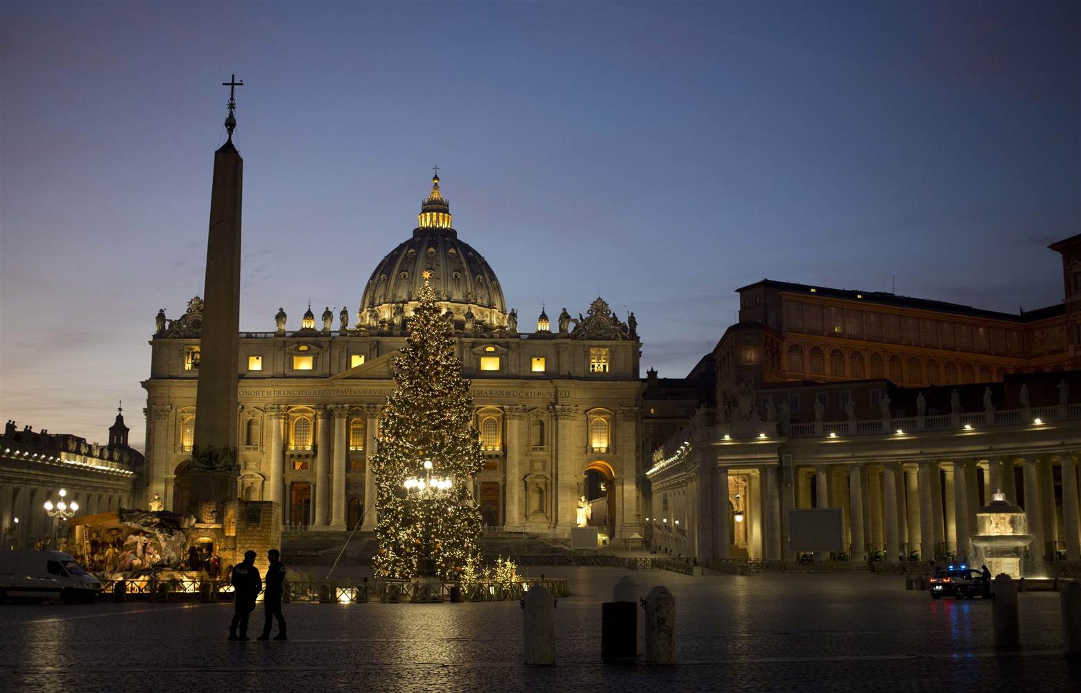 Le sexe gay autorisé au Vatican, quand drogue et orgie font le décor chez un prêtre