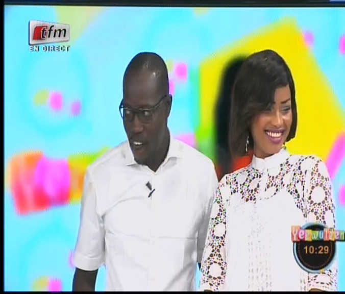 Mbathio Ndiaye fond en larmes face à Mamadou Mouhamed  Ndiaye… Regardez