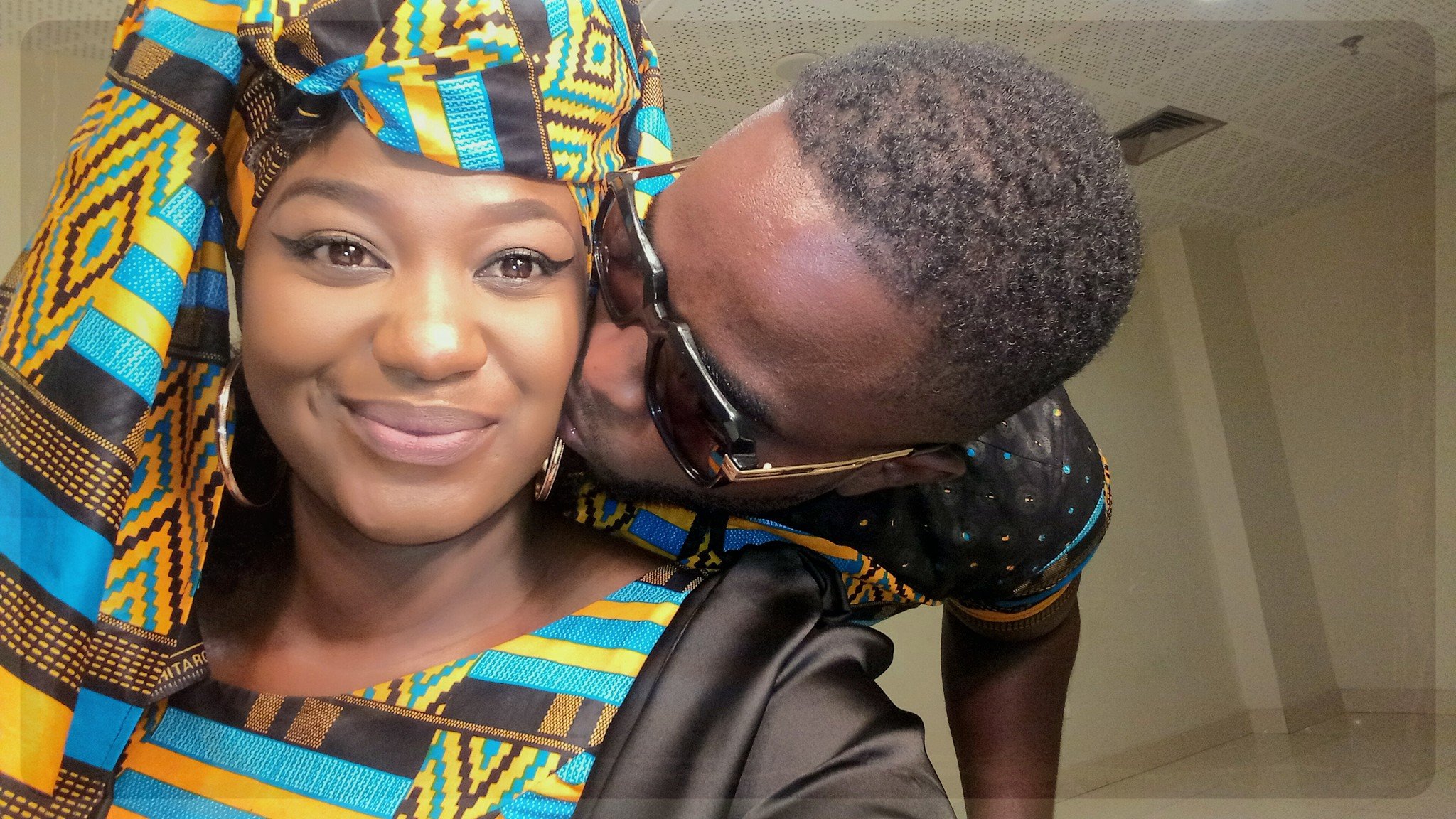 Arrêt sur image: Le baiser de Noface à son épouse Mia