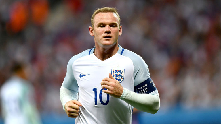 Le buteur anglais Wayne Rooney prend sa retraite internationale