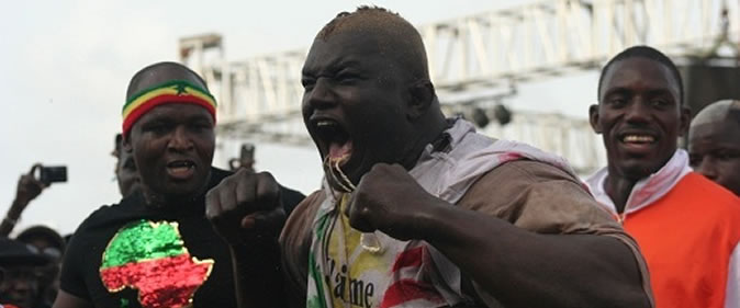 Pour se refaire la forme, Balla Gaye2 recrute un Ivoirien en bodybuilding