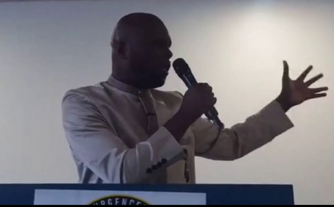 Kémi Séba à Alassane Ouattara et Macky Sall : « Un président ne doit pas être quelqu’un qui fait du business sur le dos de sa nation… »