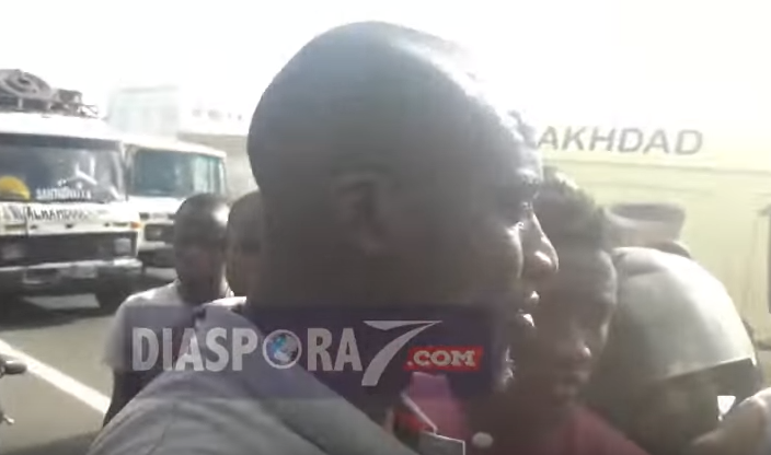 Vidéo: Assane Diouf arrêté par la police sur l’autoroute après une altercation avec un limier