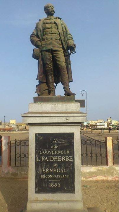 Balayé par la nature, Faidherbe trône de nouveau sur Saint-Louis du Sénégal