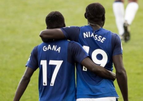 Arrêt sur image: Idrissa Gana Guèye avec Baye Omar Niasse après son doublé!