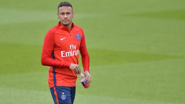 Neymar a « pissé dans la piscine »