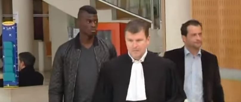 Vidéo : Quand Mbaye Niang, le nouveau « Lion » se faisait condamner après un accident avec sa Ferrari – Regardez.