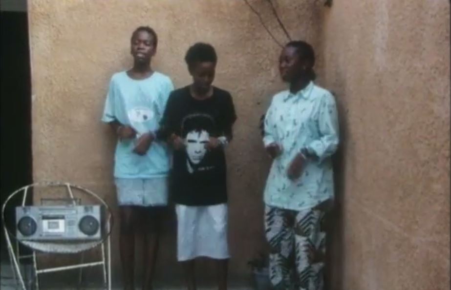 Vidéo: Quand Aby Ndour et Ngoné Ndour, alors jeunes filles se déchaînent sur une nouvelle chanson de Youssou Ndour